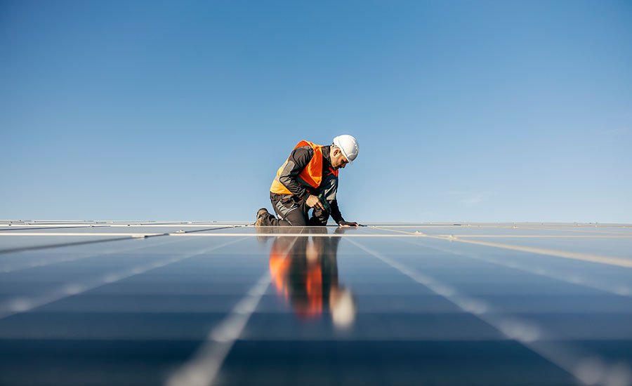 Solar Power vs. Fossil Fuels: The Energy Revolution