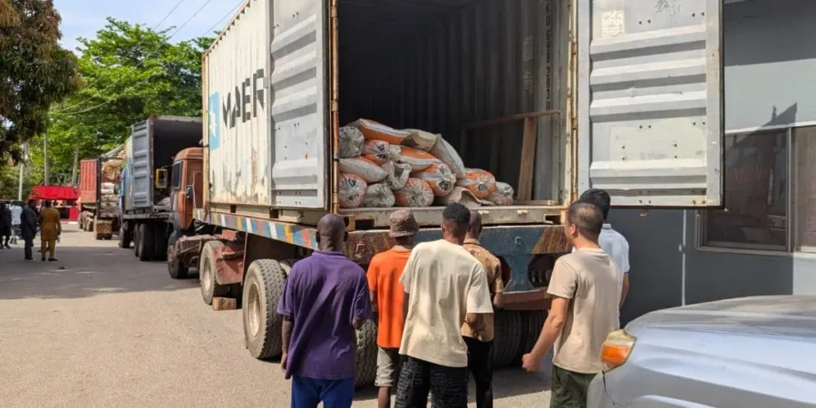 EFCC officers apprehending suspects at Ogun State for illegal mining and unlicensed mineral trade.