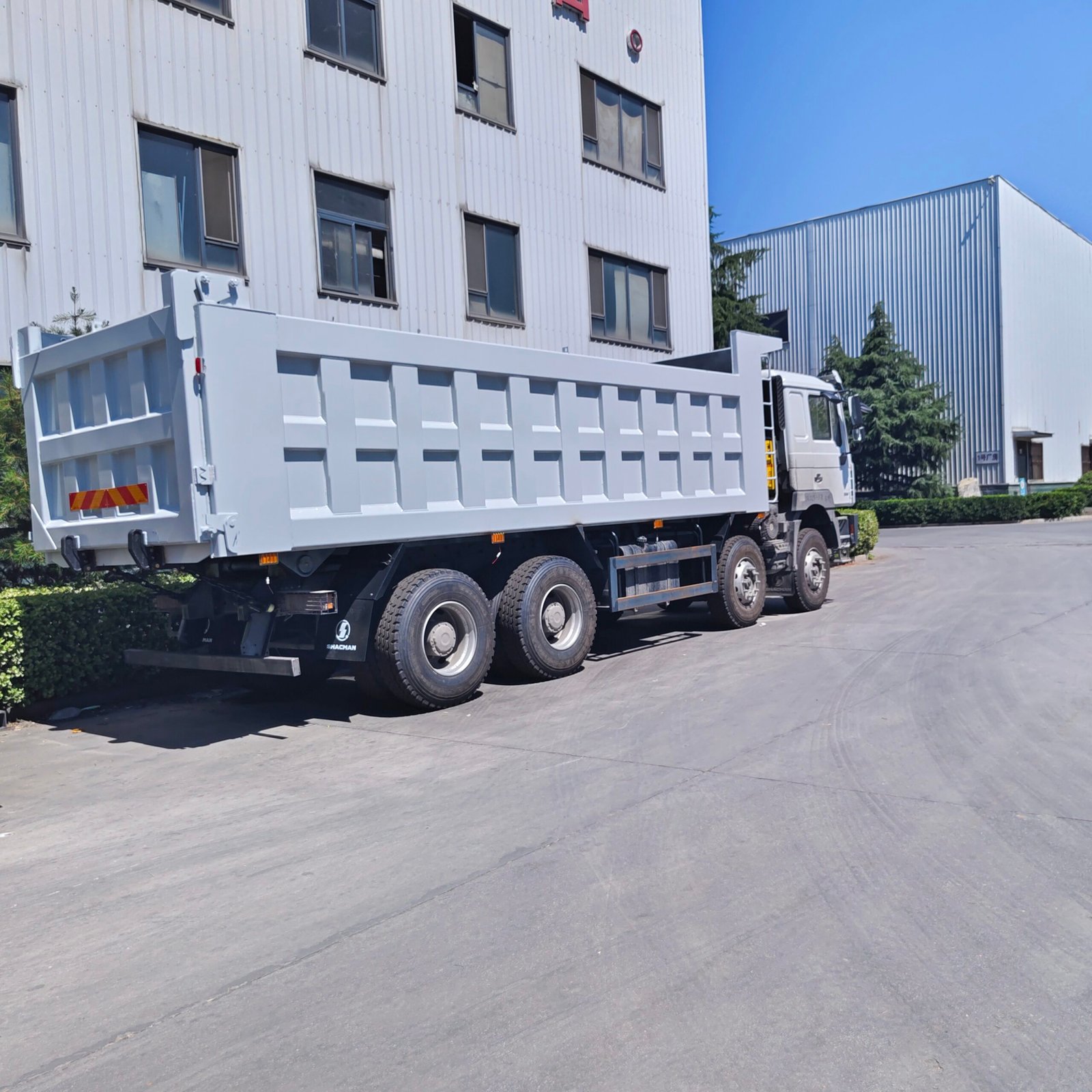 Shacman F3000 Mining Dump Truck