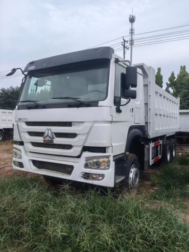 HOWO 6*4 dump truck
