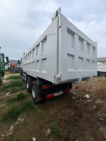 HOWO 6*4 dump truck