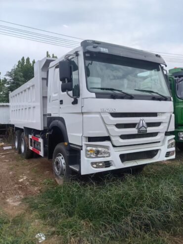 HOWO 6*4 dump truck