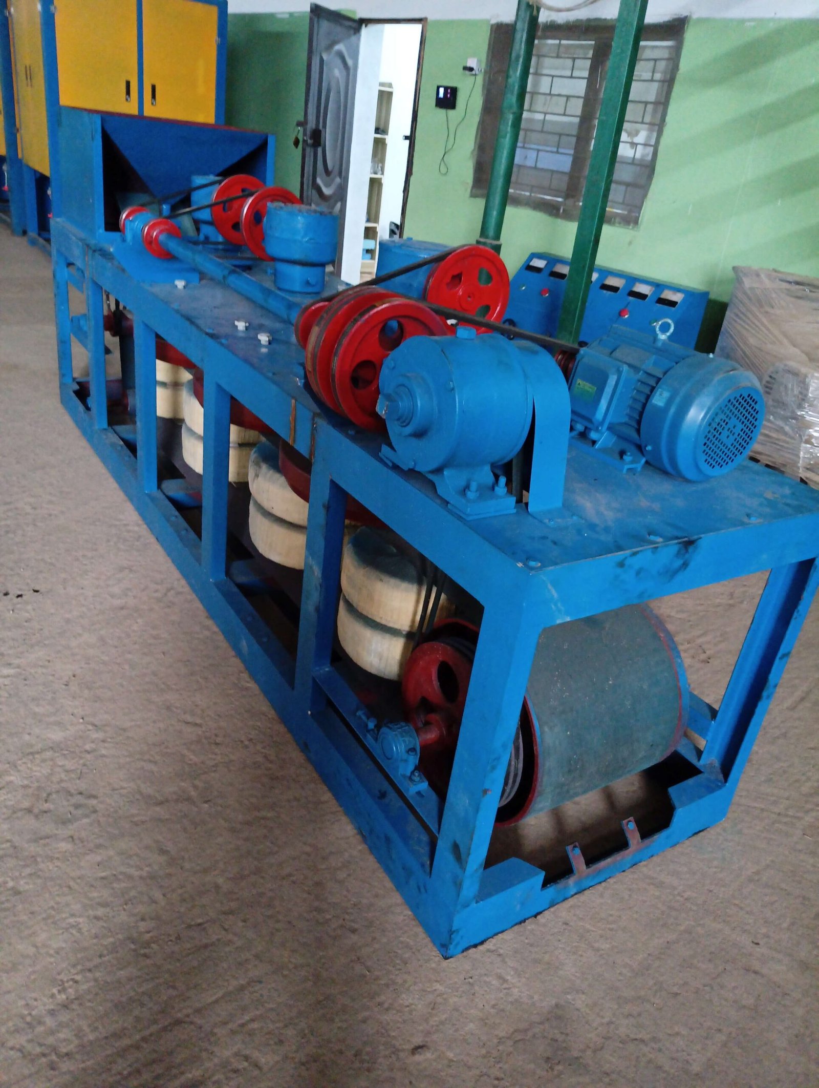 High-Intensity 3-Disc Electromagnetic Separator (15,000 Gauss)